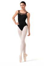 Lade das Bild in den Galerie-Viewer, Floral Scoop Back