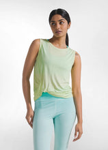 Lade das Bild in den Galerie-Viewer, Leichtes Yoga Shirt aus Viskose - Deha