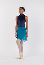 Lade das Bild in den Galerie-Viewer, Wickelrock in zwei Längen