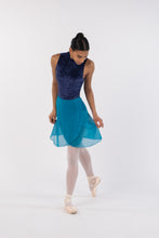 Lade das Bild in den Galerie-Viewer, Wickelrock in zwei Längen