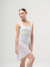 Lade das Bild in den Galerie-Viewer, Flora - elegantes Trikot mit breiten Trägern