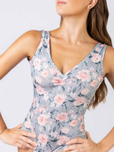 Lade das Bild in den Galerie-Viewer, DIANA Grey Rose