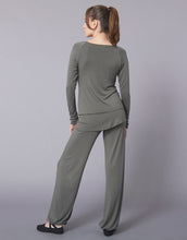 Lade das Bild in den Galerie-Viewer, Hose mit Röckchen aus Bambusviskose