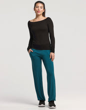 Lade das Bild in den Galerie-Viewer, Tanzhose aus Bambusviskose mit Taschen