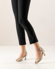 Lade das Bild in den Galerie-Viewer, Ruth - Werner Kern