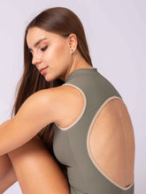 Lade das Bild in den Galerie-Viewer, AURA DEEP GREEN