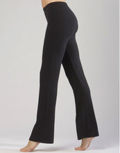 Lade das Bild in den Galerie-Viewer, Basic Jazzpants aus Viskose mit geradem Beinschnitt von TempsDanse. Naturfaser