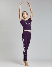 Lade das Bild in den Galerie-Viewer, Crop Top aus Viskose