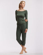 Lade das Bild in den Galerie-Viewer, 3/4 Hose Bambusviskose