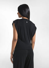 Lade das Bild in den Galerie-Viewer, Viskose Shirt - Deha
